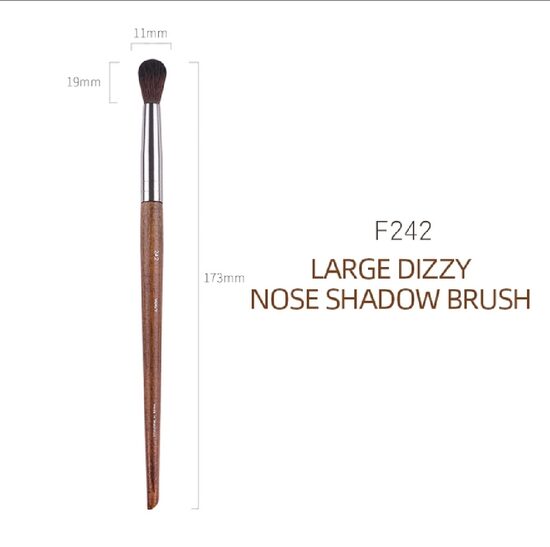 Large Dizzy Nose Shadow Brush F242